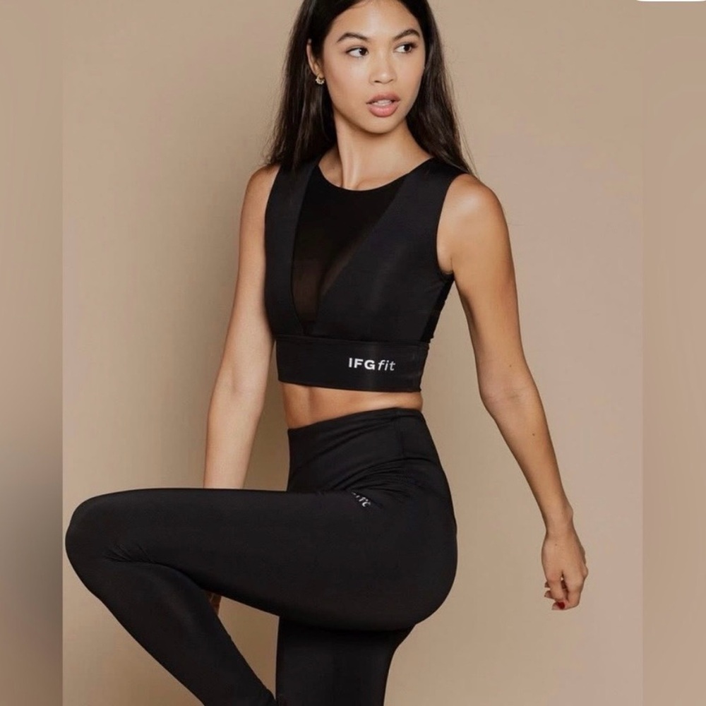 IFGfit “Radiance” black posture correcting bra medium.